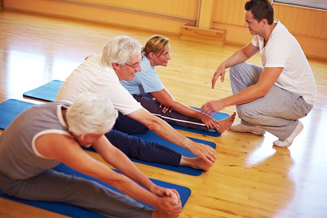 Терапевтична гимнастика за остеохондроза на гръбначния стълб